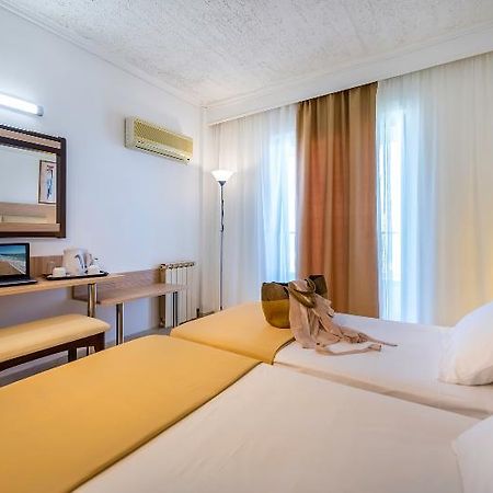 Niriides Beach Hotel Псалиди Екстериор снимка