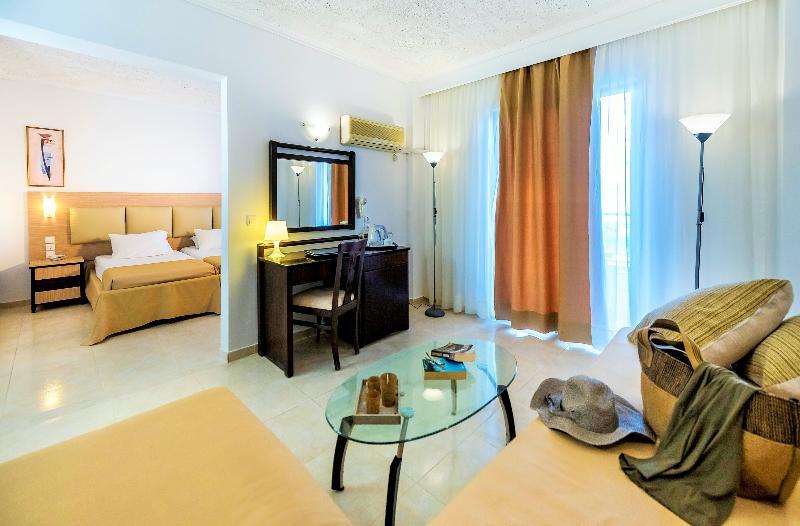 Niriides Beach Hotel Псалиди Екстериор снимка