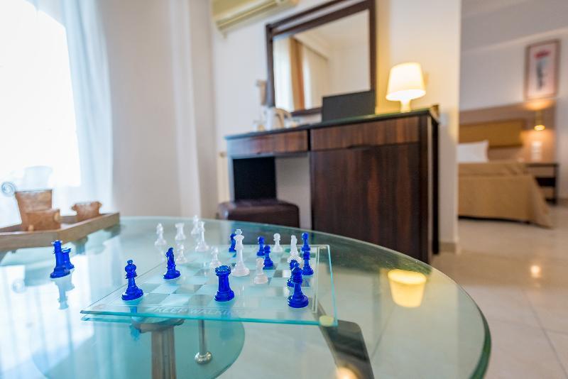 Niriides Beach Hotel Псалиди Екстериор снимка